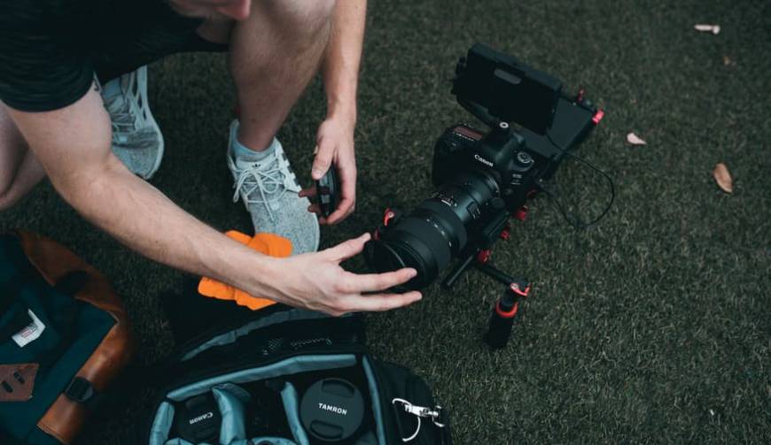 色彩心理学×动态美学，龙子湖区产品视频拍摄公司唤醒感官冲击力